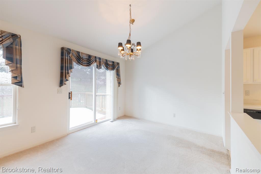 265 SHORE BROOK Lane, Walled Lake, MI 48390 — Photo 9