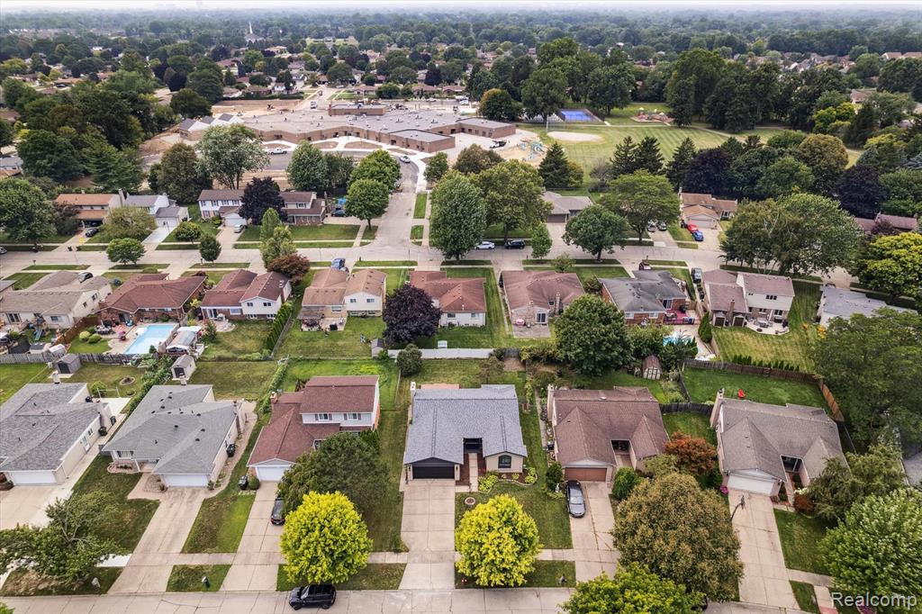 39659 Durand Drive, Sterling Heights, MI 48310 — Photo 31