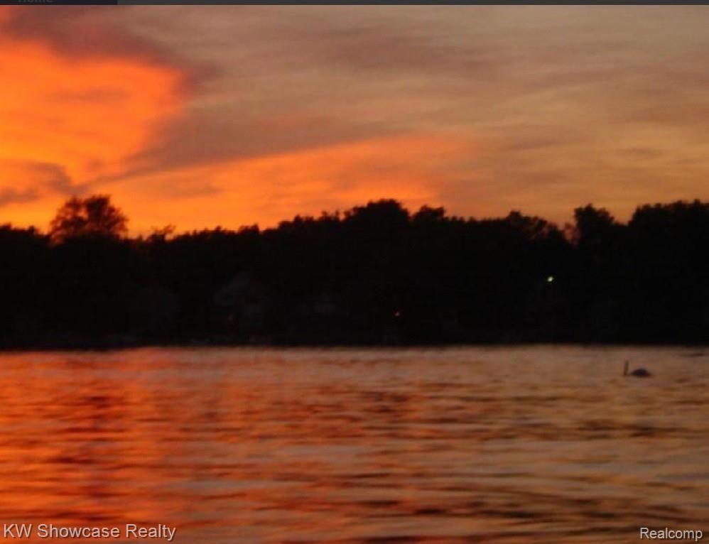 444 Boardwalk Drive, 88, Walled Lake, MI 48390 — Photo 15