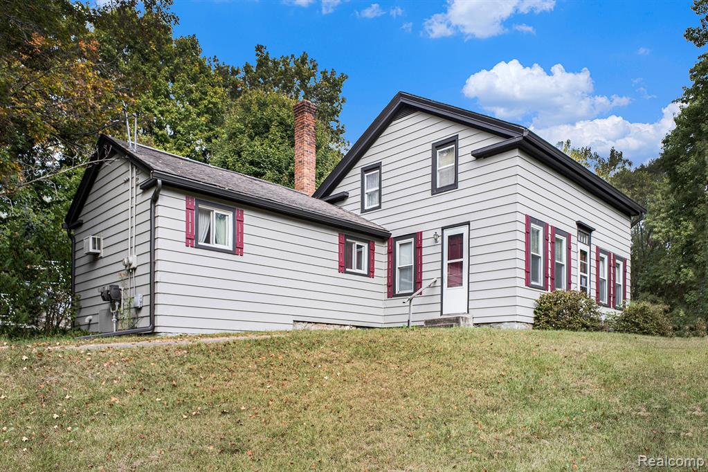 1340 County Farm Road, Howell, MI 48843 — Photo 2