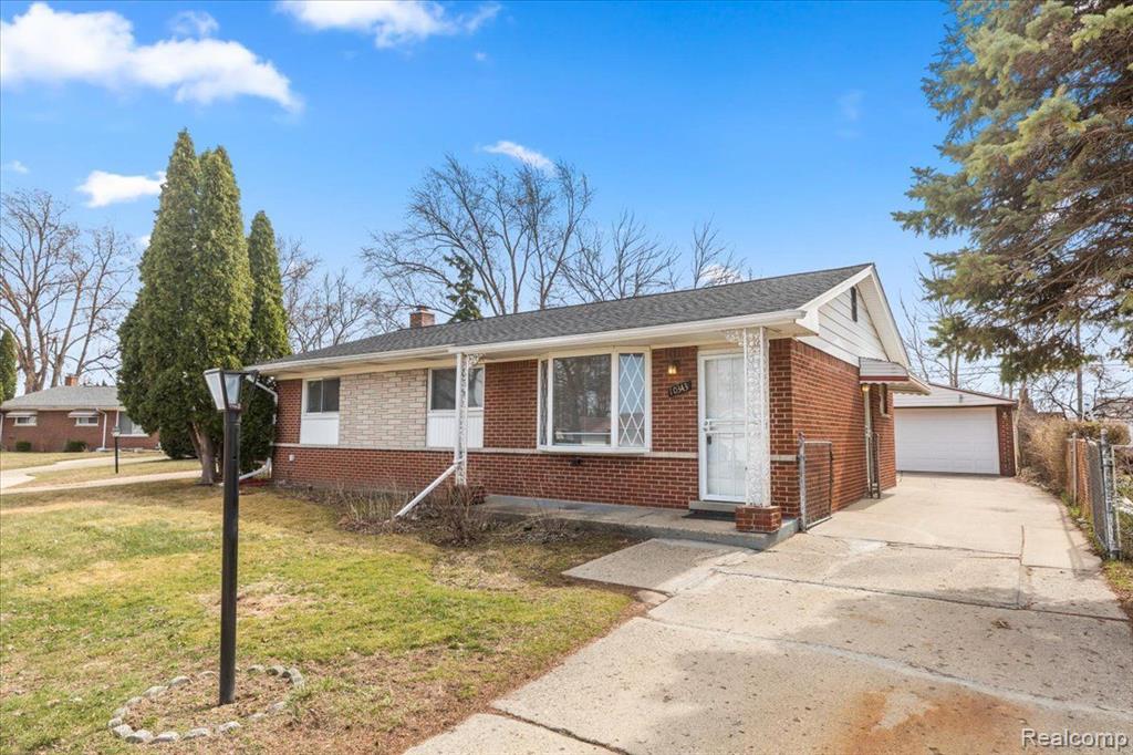 10343 N OAK Drive, Ferndale, MI 48220 — front exterior
