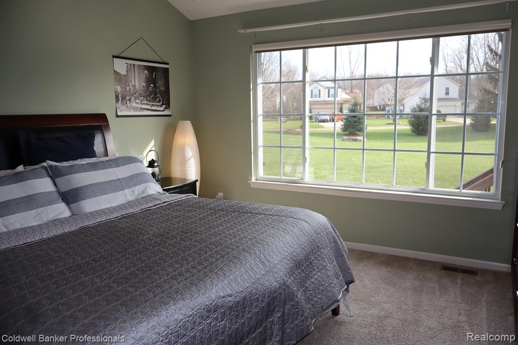 6462 Club Court E, 14, Holly, MI 48442 — Photo 20