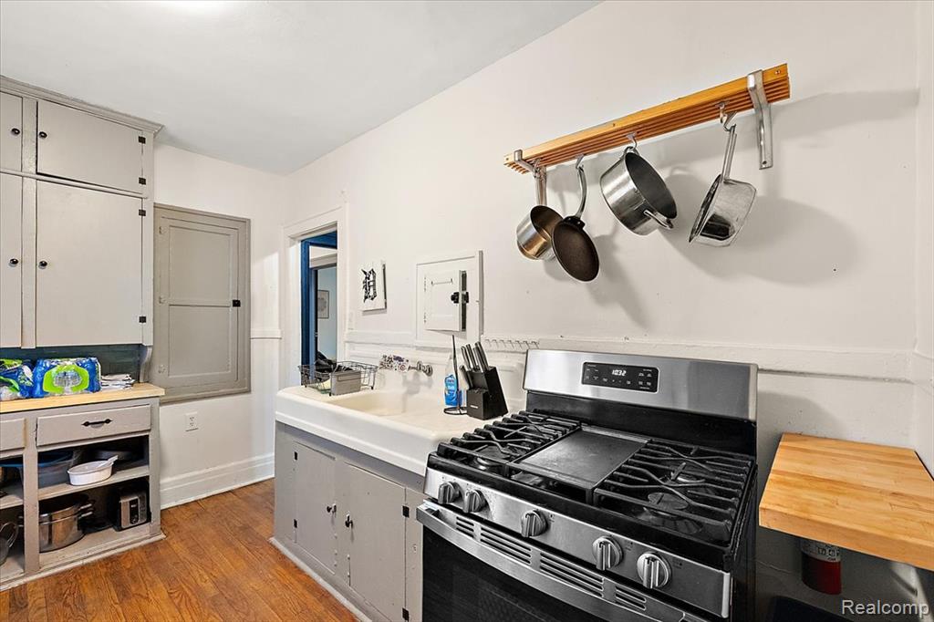 2256 W Philadelphia Street, Detroit, MI 48206 — Photo 44