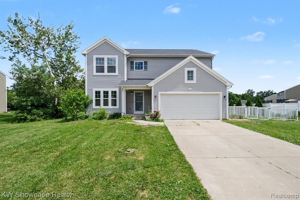 4339 Pebble Creek Boulevard, Grand Blanc, MI 48439 — Photo 2