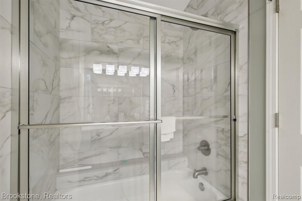 4055 HIGHVIEW, Waterford, MI 48329 — Photo 16