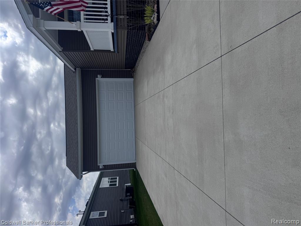 255 Bonita Court, Lapeer, MI 48446 — Photo 3