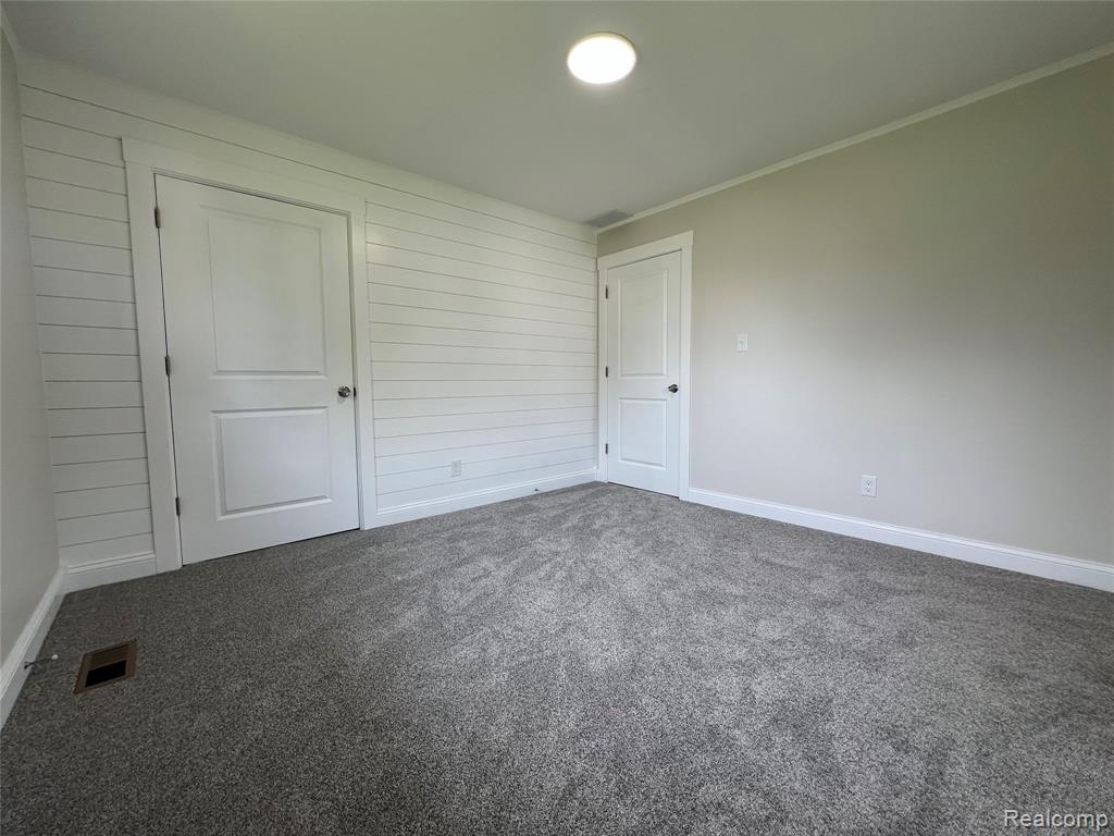 5327 E Carpenter Road, Flint, MI 48506 — Photo 19