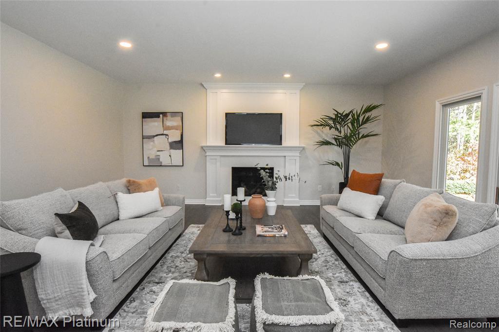 4215 Rolling Pines Court, Commerce Twp, MI 48382 — Photo 14