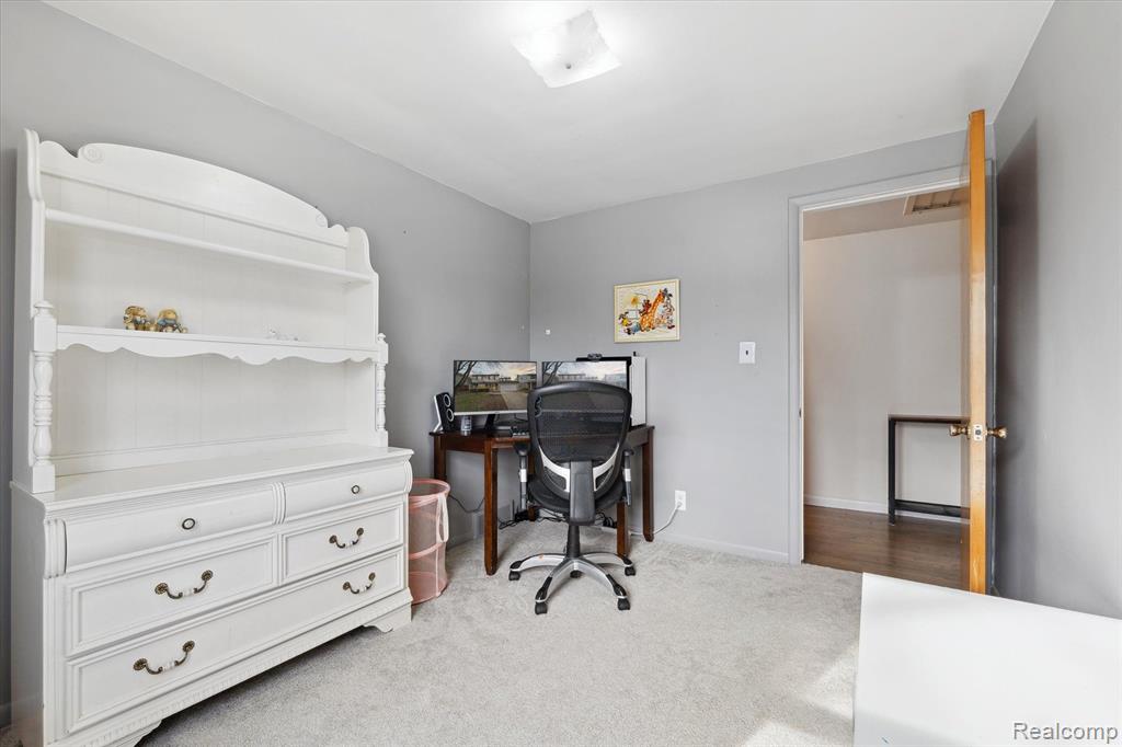 519 N MANITOU Avenue, Clawson, MI — Photo 30