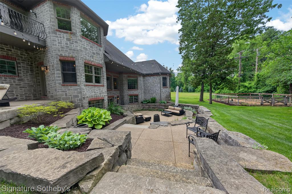 900 Hill Hollow Lane, Milford, MI 48381 — Photo 36