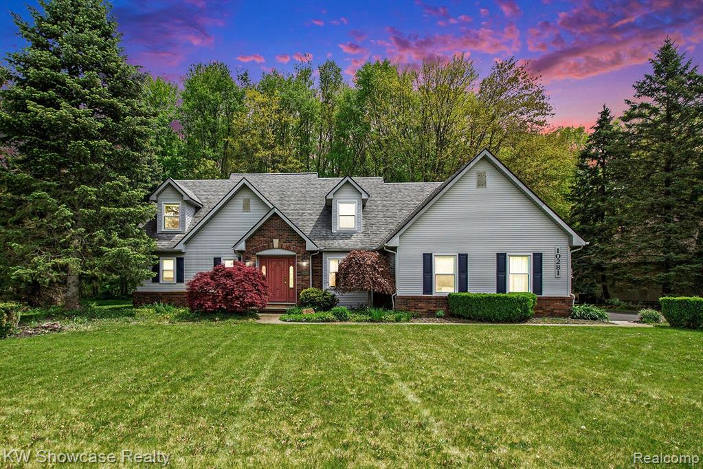 10281 GREENBRIER, Brighton, MI 48114 — front exterior