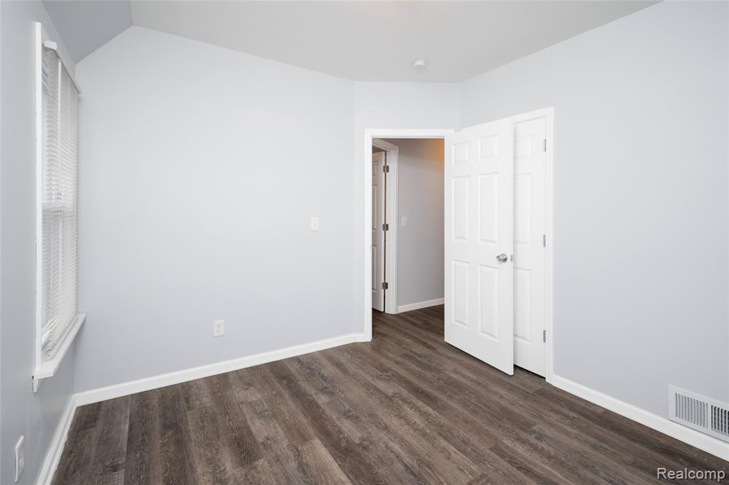 17125 Warrington Drive - Photo 2