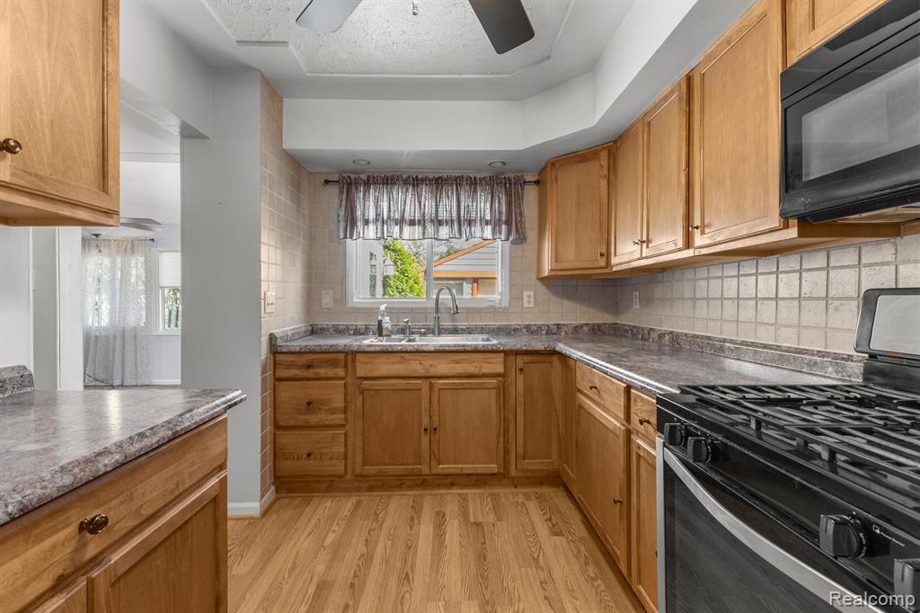 5101 CLIPPERT Street, Dearborn Heights, MI 48125 — Photo 10