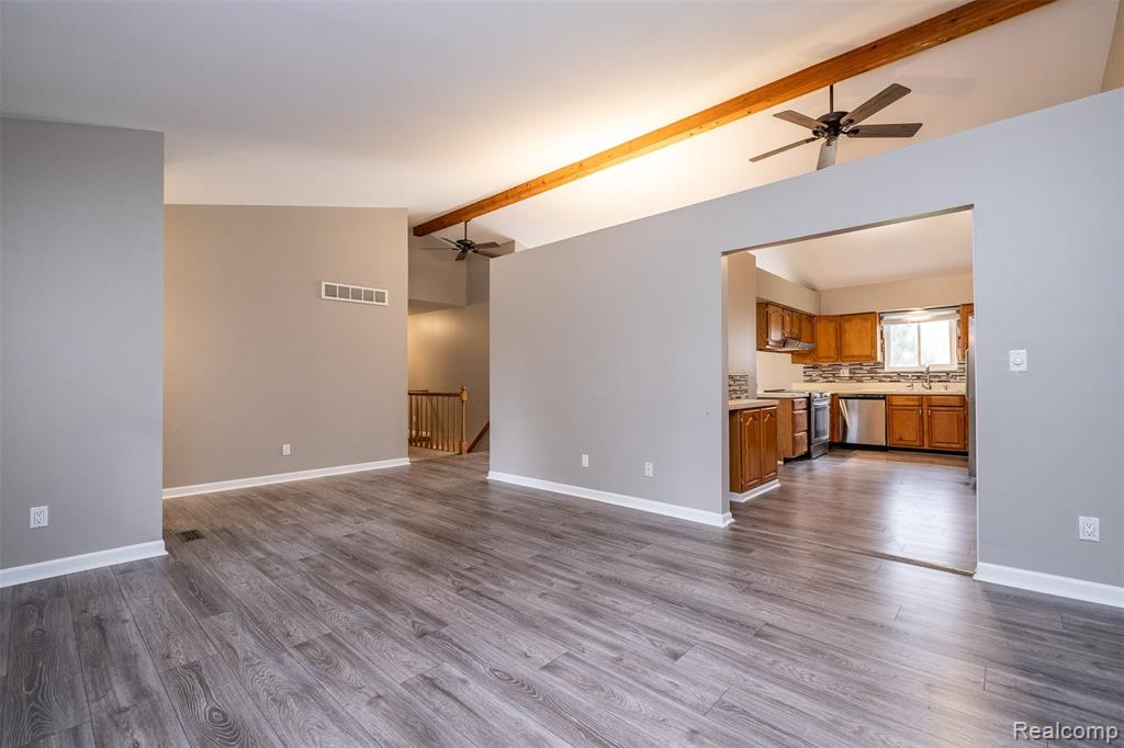 9416 S State Road, Goodrich Vlg, MI — Photo 9