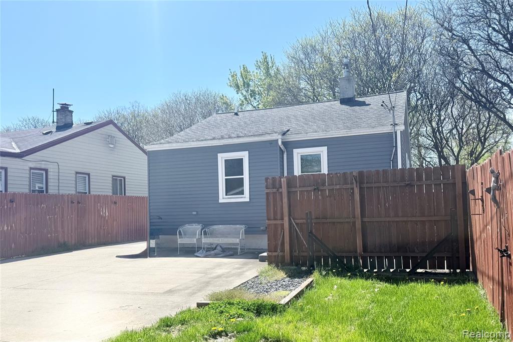 252 W Rutgers Avenue, Pontiac, MI 48340 — Photo 17
