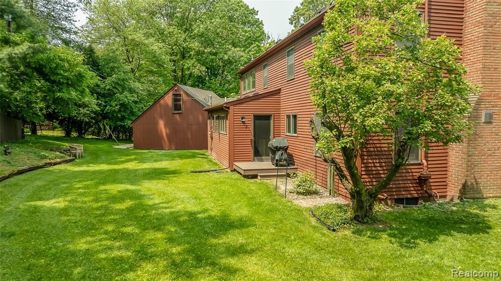 2694 WAYSIDE Drive, Ann Arbor, MI 48103 — Photo 7