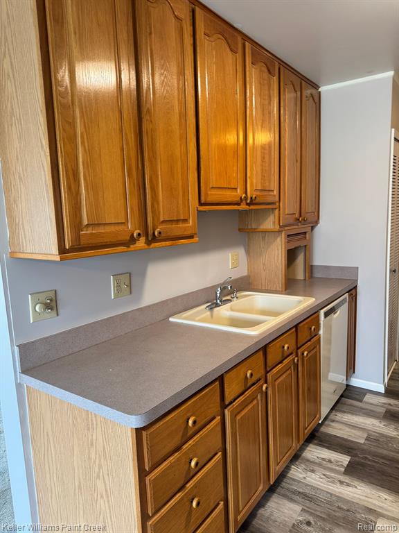23640 N ROCKLEDGE, Novi, MI — Photo 8