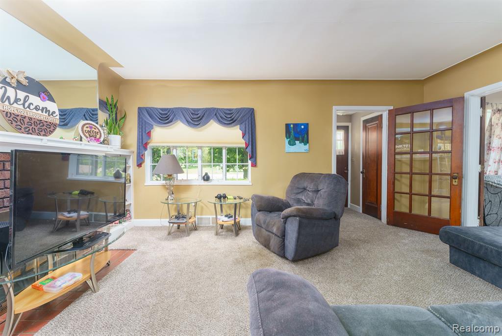 9301 W Grand River Avenue, Fowlerville, MI 48836 — Photo 3