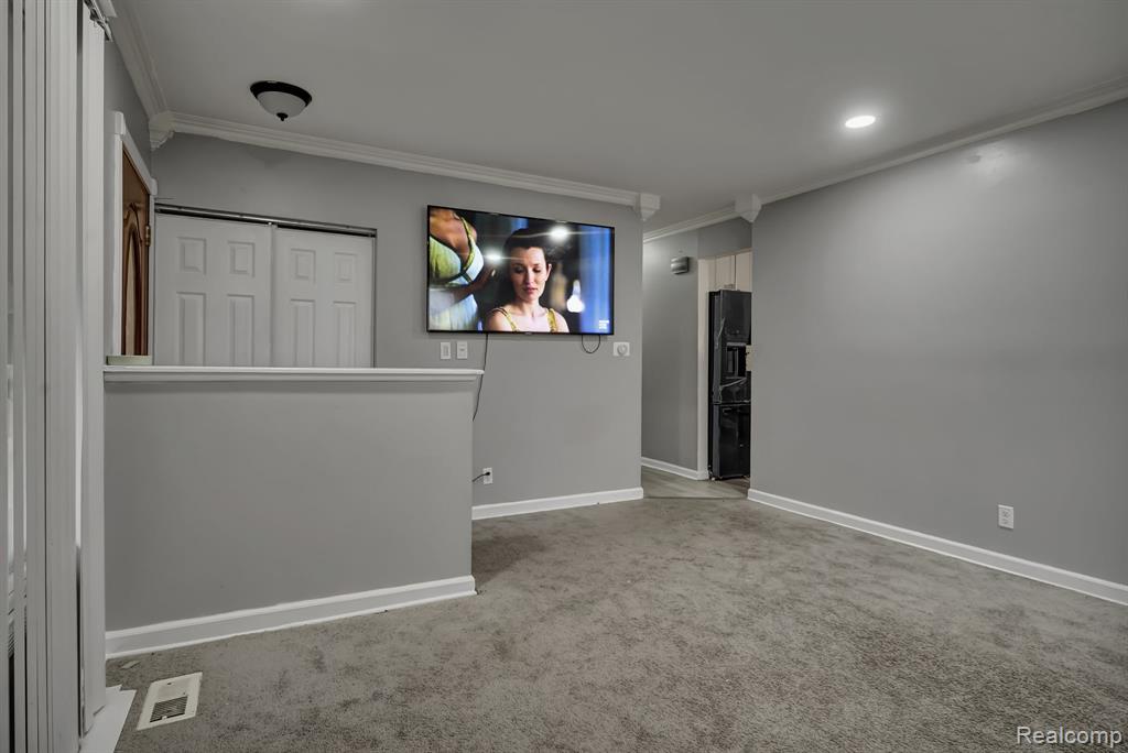 5616 Griggs Drive, Flint, MI 48504 — Photo 8