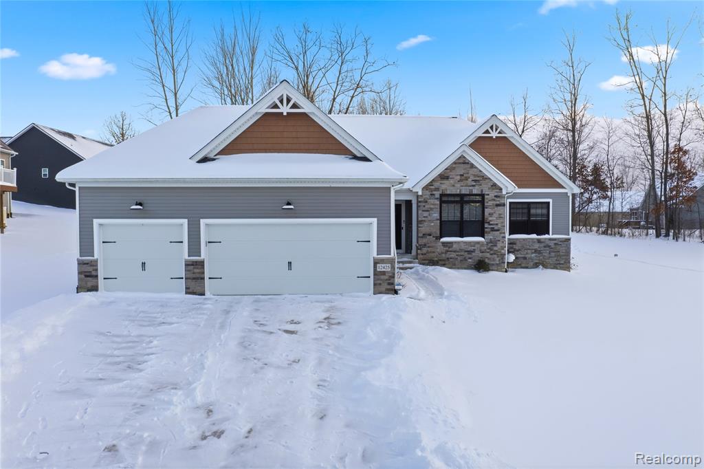 12425 Wolfberry Court, Fenton, MI 48430 — Photo 2