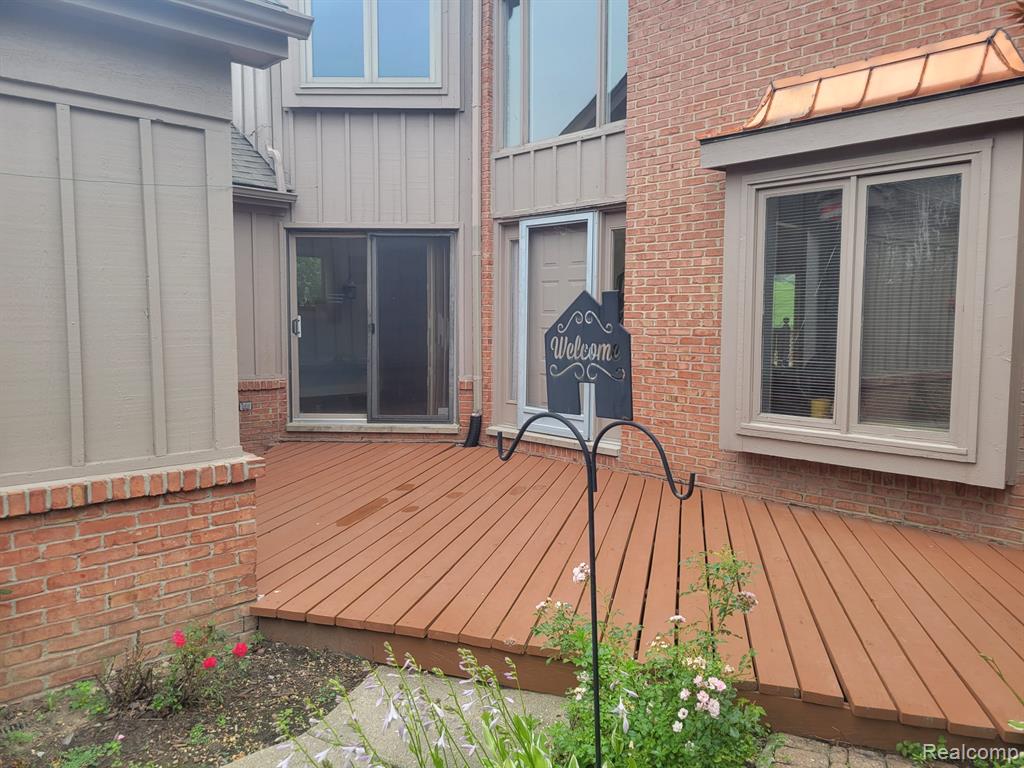 37638 Russett Drive, Farmington, MI 48331 — Photo 11