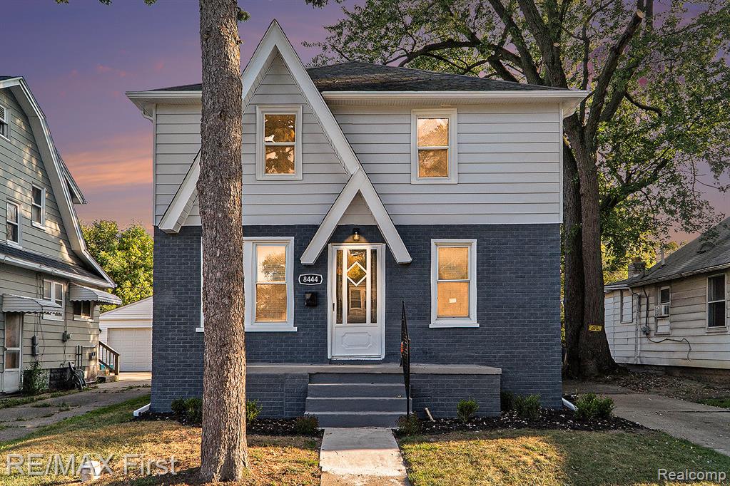 8444 Chalmers Avenue, Warren, MI 48089 — front exterior