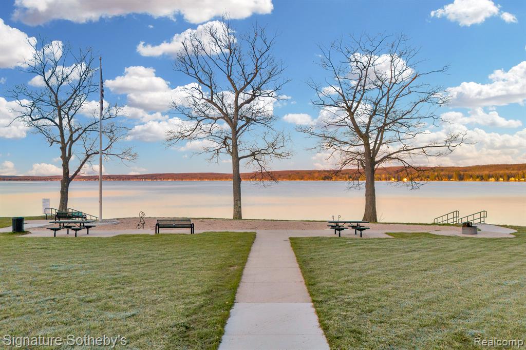6130 Cedar Drive, Hubbard Lake, MI 49747 — Photo 36