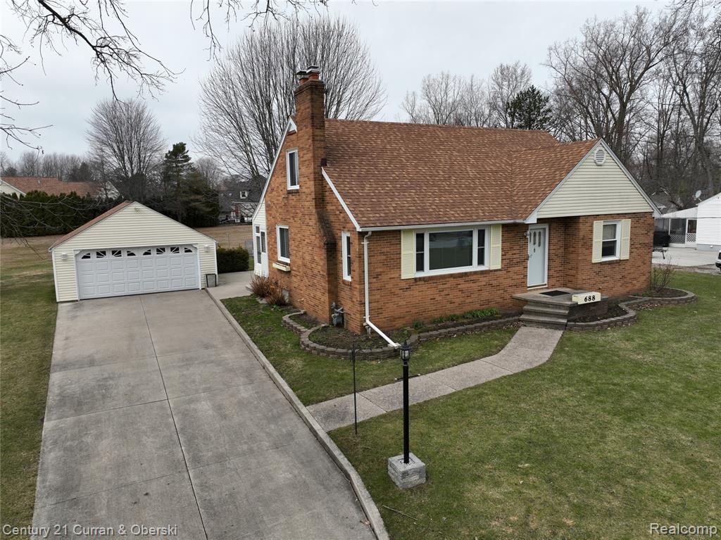 688 New Hampshire Avenue, Marysville, MI 48040 — Photo 5