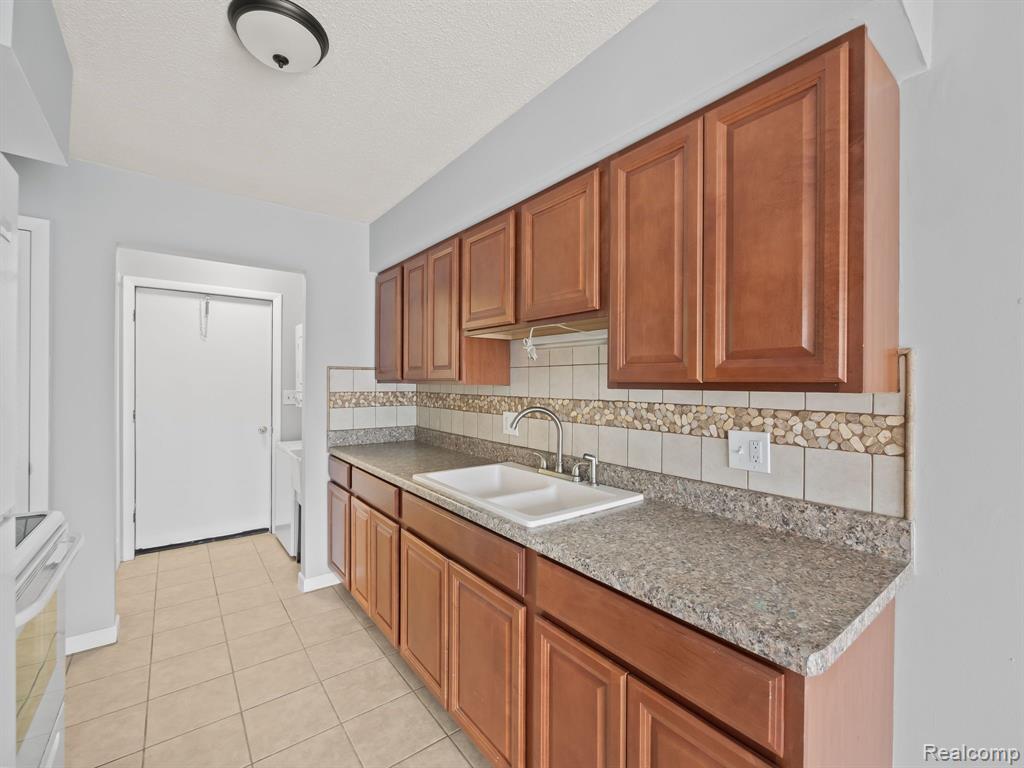 46733 Shelby Road, Shelby Twp, MI 48317 — Photo 11