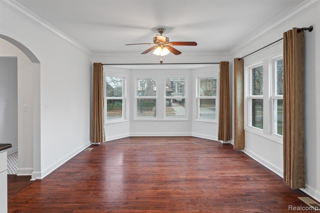 520 FISKE Drive, Detroit, MI 48214 — Photo 16