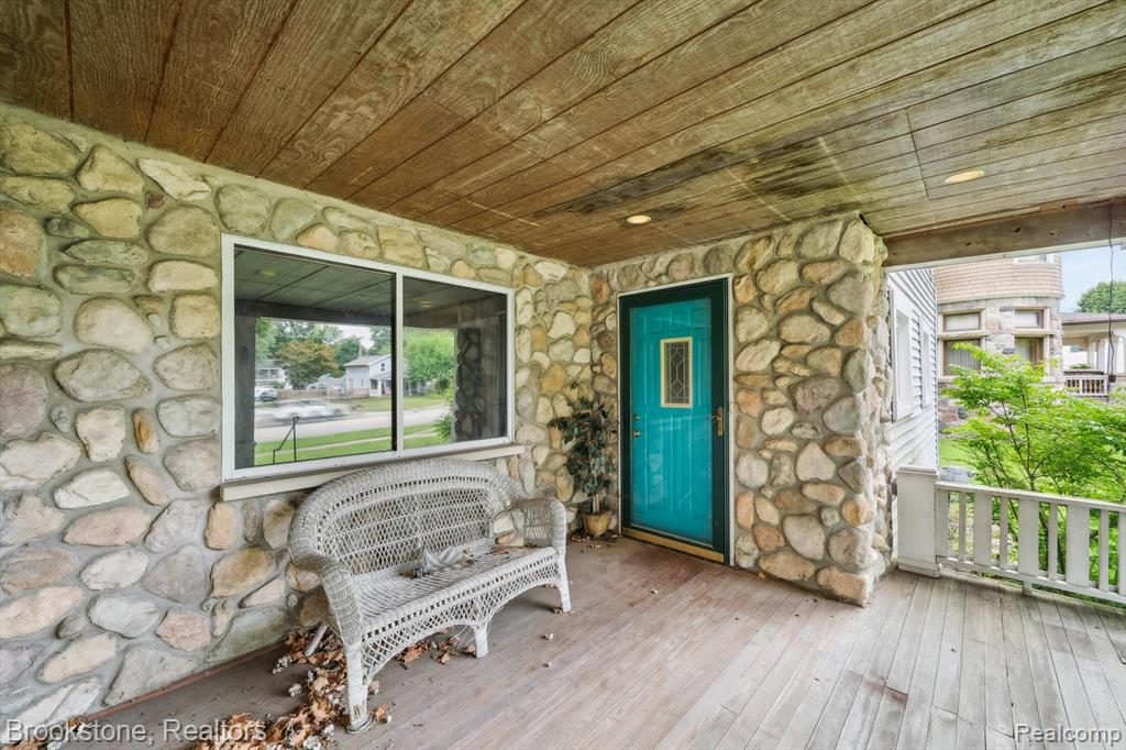 326 S Main Street, Almont, MI 48003 — Photo 5