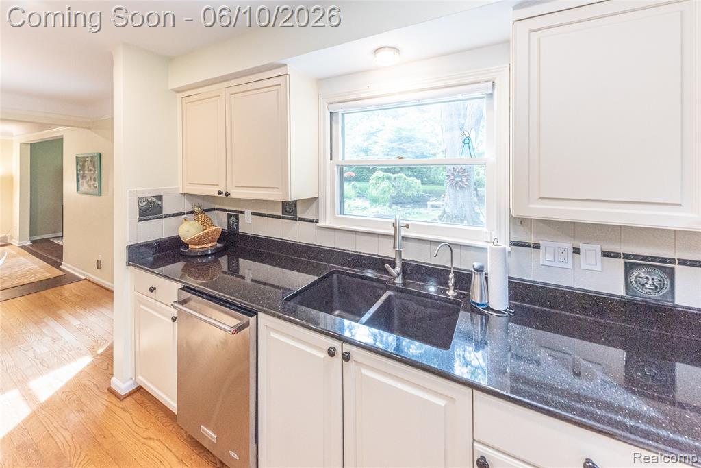 3887 Stonecrest Road, West Bloomfield, MI — Photo 38