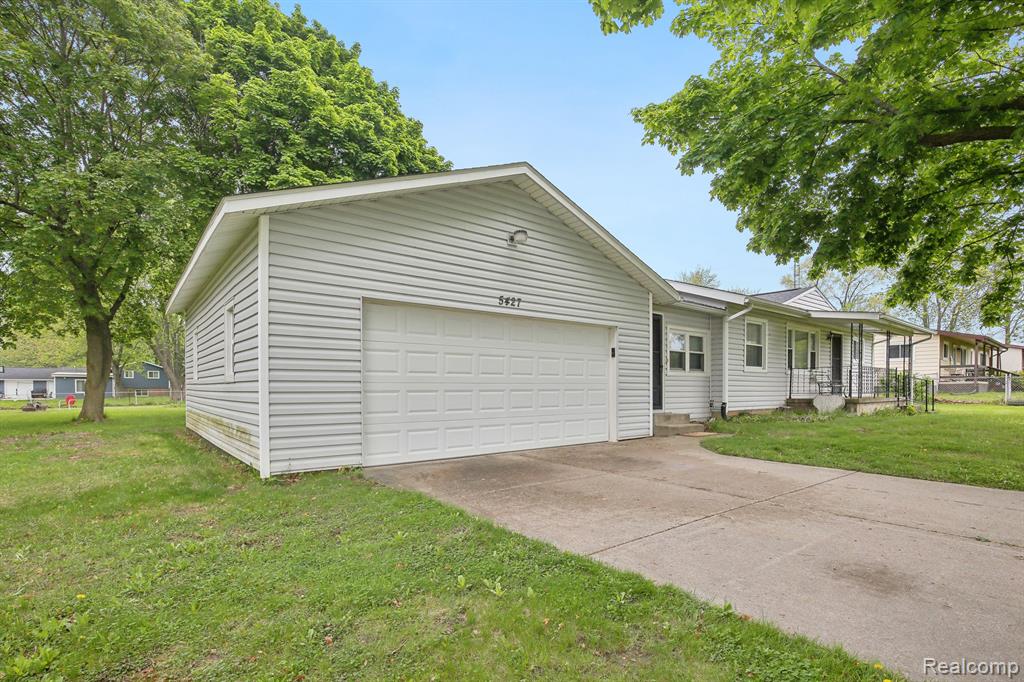 5427 FIESTA Pass, Grand Blanc, MI 48439 — Photo 20