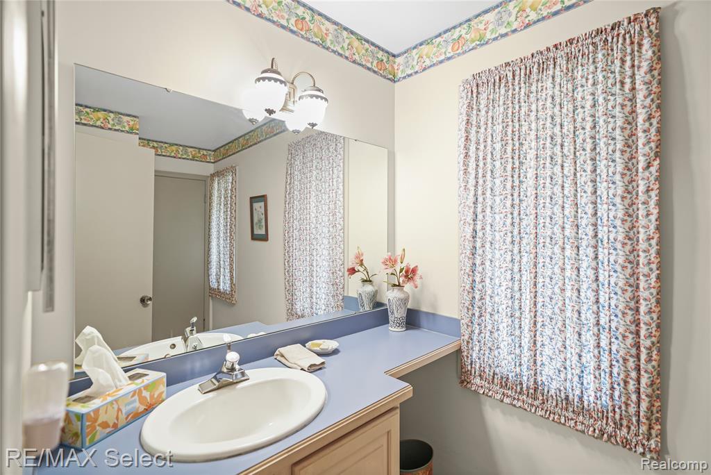 487 Boutell Drive, Grand Blanc, MI 48439 — Photo 22