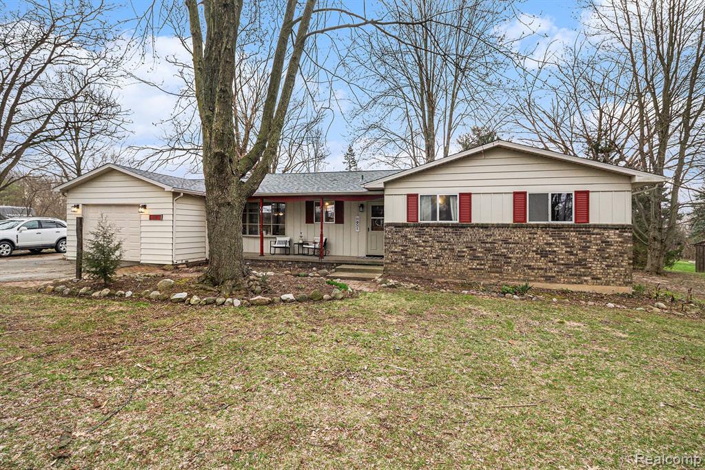 6181 LOBDELL Road, Linden, MI 48451 — Photo 27