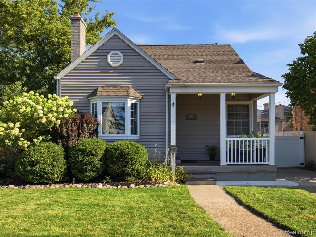 1036 Oxford Road, Berkley, MI 48072