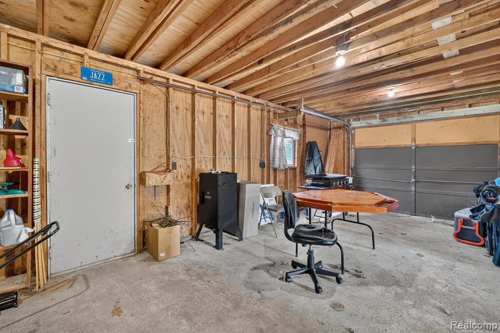 5521 Independence Colony Road, Grand Blanc, MI 48439 — Photo 38