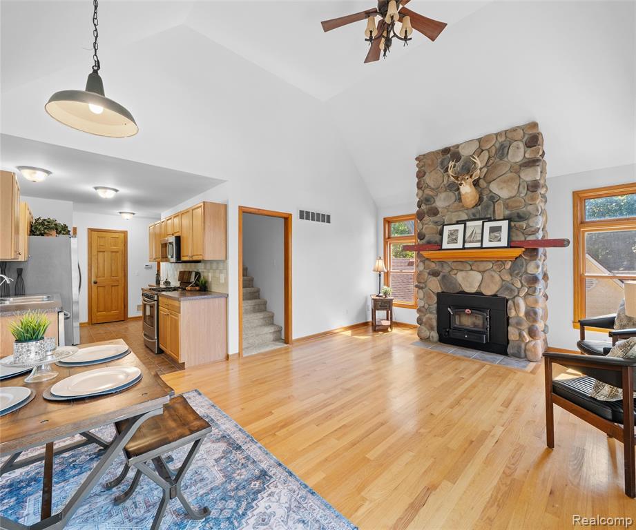 11252 Hiland Court, Pinckney, MI 48169 — Photo 31