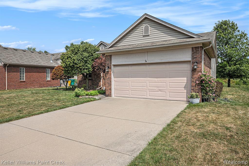 53544 Fox Pointe Drive, New Baltimore, MI 48047 — Photo 4