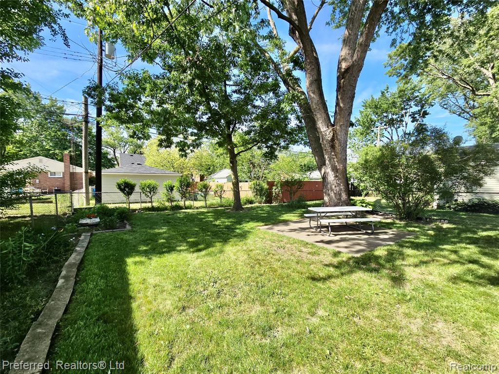24353 Dartmouth Street, Dearborn Heights, MI 48125 — Photo 4