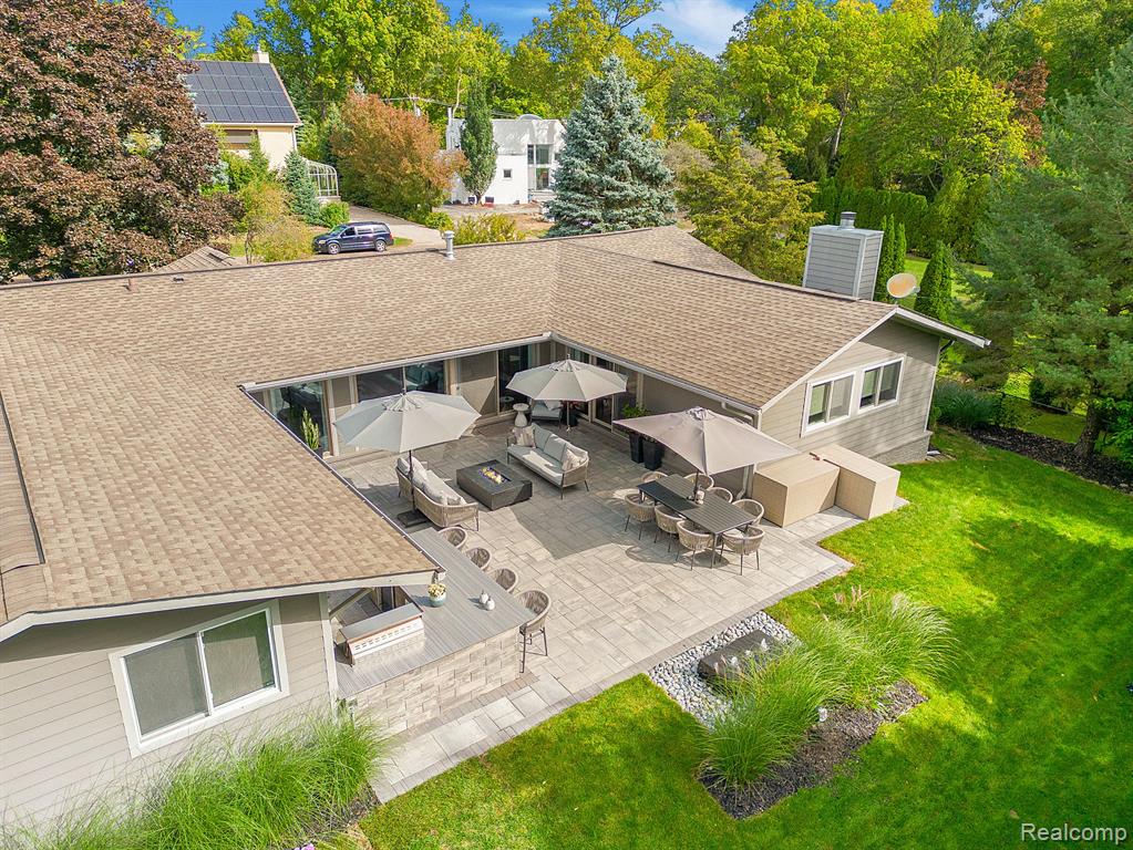 80 MAYWOOD Avenue, Bloomfield Hills, MI 48304 — Photo 48
