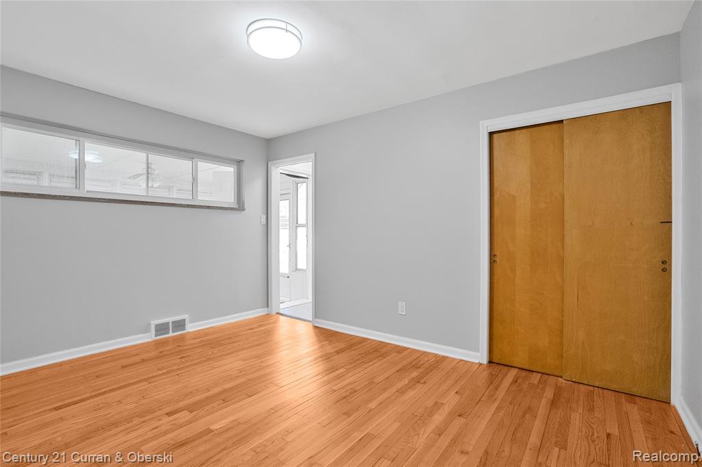 9335 Louis Street, Redford, MI 48239 — Photo 17