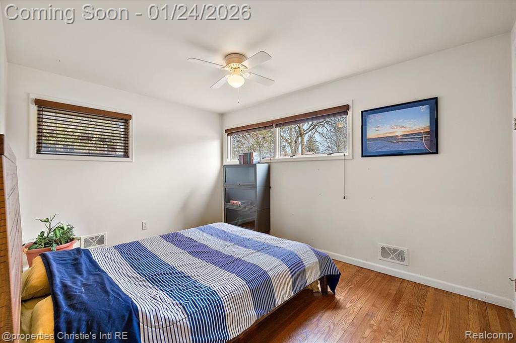 765 Barrington Road, Grosse Pointe, MI 48230 — Photo 29