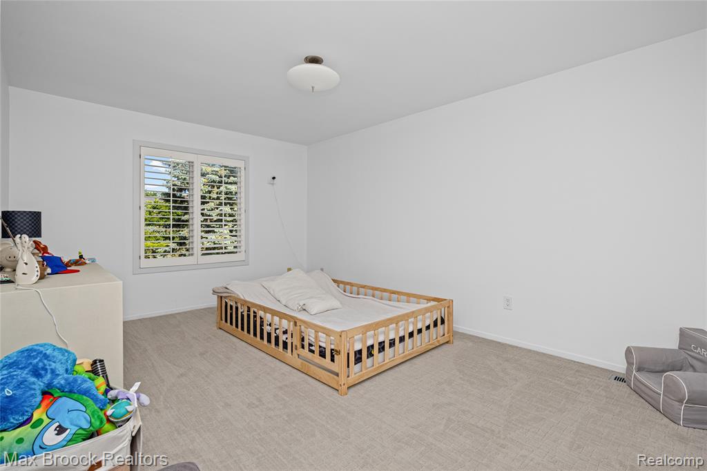 7102 Alta Vista Drive, West Bloomfield, MI — Photo 45