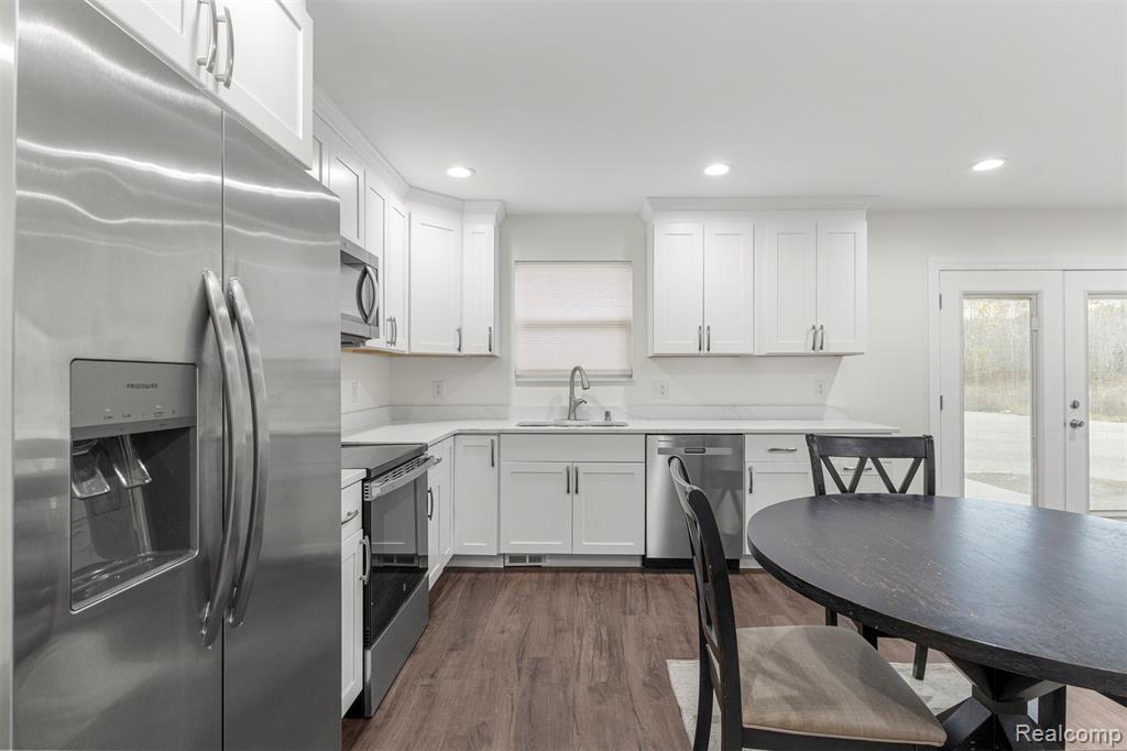 28202 Fortson Lane, Inkster, MI 48141 — Photo 10