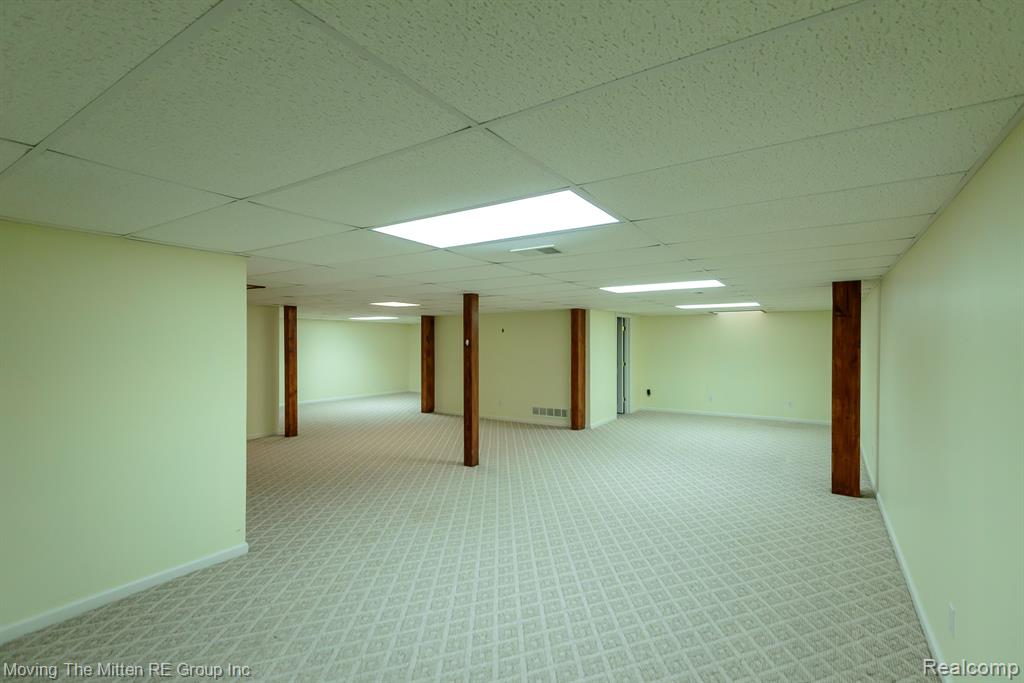 47663 Belmont Drive, Belleville, MI 48111 — Photo 31