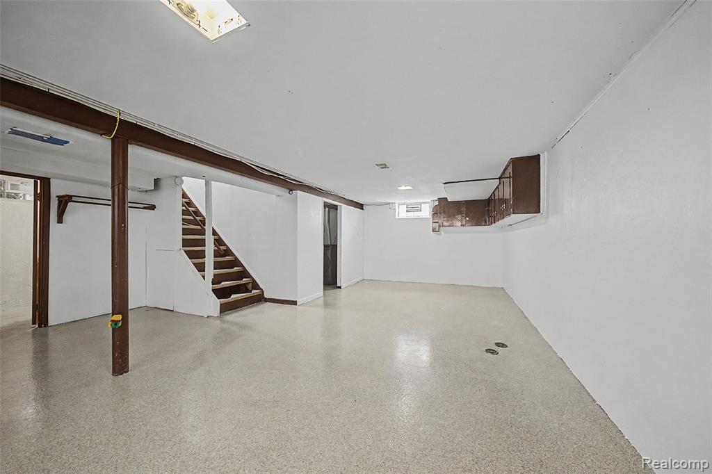 76 W Katherine Avenue, Madison Heights, MI 48071 — Photo 16