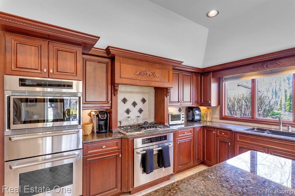 53150 ALYSSA, Shelby Twp, MI 48315 — Photo 13