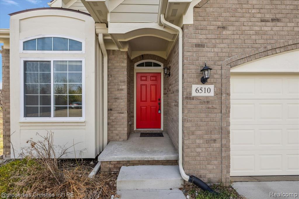 6510 Leigh Hollow Road, West Bloomfield, MI — Photo 4