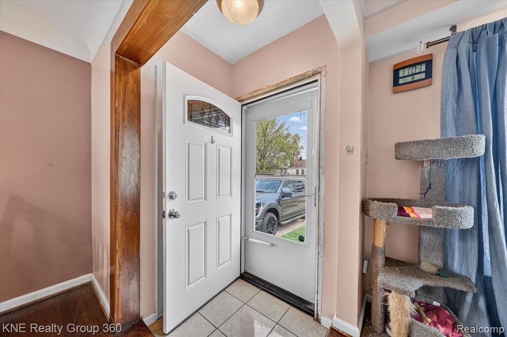 31325 Sheridan Street, Garden City, MI — Photo 7